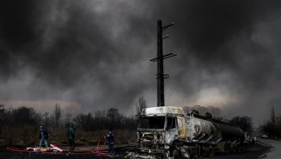 Иран заплаши с атаки срещу петролни съоръжения в Персийския залив