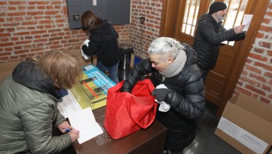 Националната галерия организира дарителски пункт в помощ на бежанците от Украйна