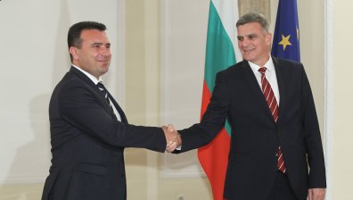 Започна срещата на Зоран Заев със Стефан Янев