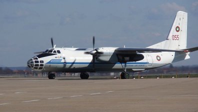 Руски военен самолет се запали при аварийно кацане в Чехия