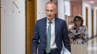 МОН поставя металдетектори в училищата, които поискат подобна мярка