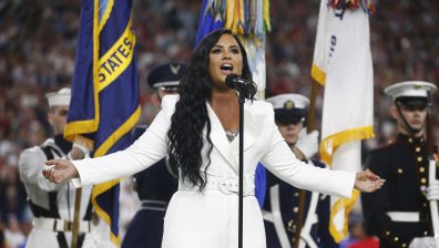 Деми Ловато спира с турнетата: Толкова съм болна, че не мога да стана от леглото