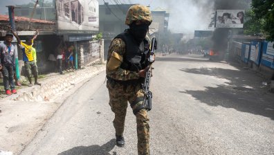 Хаити поиска военна помощ от ООН и САЩ, Вашингтон на този етап отказа