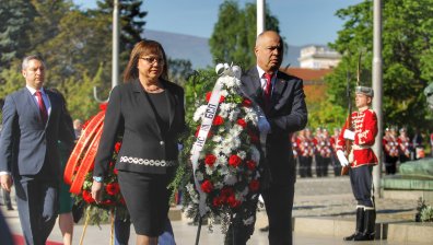 Нинова: Нека не се делим на този ден, да градим единна и силна Европа