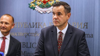 Кабинетът преговаря с "Лукойл" за по-ниски цени на горивата, ГЕРБ имат 2 предложения