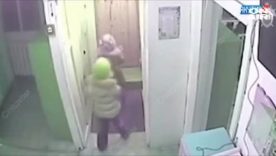 Две деца избягаха от детска градина в Русия при температура от -45 градуса