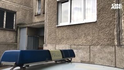 Казанлък: Момче наръга в корема по-голямата си сестра