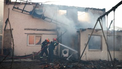 Огнен Ад в Гърция: Пожарите в Евия и Фенеос се възобновиха