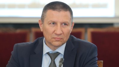 Сарафов освобождава заместниците на Гешев заради "лична привързаност" към него