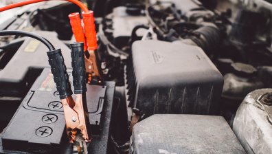 Издържат ли "фабричните" акумулатори по-дълго от новите?