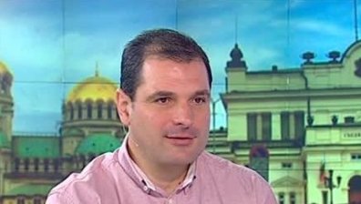 Иво Инджов: Съставът към служебното правителство е реверанс към протестиращите