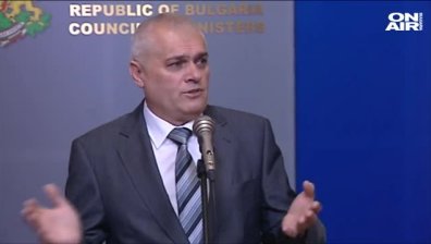 БСП поиска оставката на вътрешния министър Валентин Радев