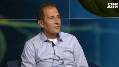 Панайот Панайотов с продължение на емблематичния "Момчето, което говори с морето" 