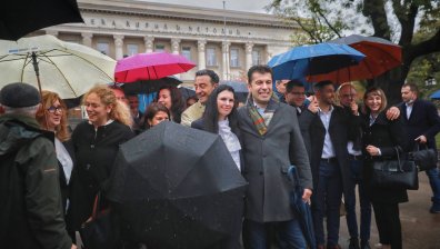 Избирателите на "Продължаваме промяната" са предимно богати и образовани жени