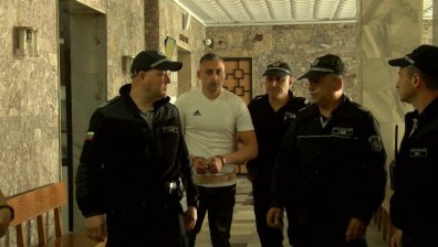 Роднини на загиналите в катастрофата с Габриел Тачев отново на протест: Бил е пиян