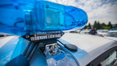 Лек автомобил блъсна патрулка на АМ "Тракия", полицаите са в болница