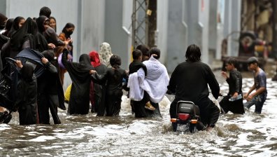 Най-малко 30 души загинаха след проливни дъждове в Пакистан