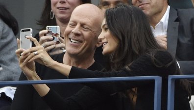 Плътно зад него - как семейството на Брус Уилис го подкрепя в борбата му с деменцията?