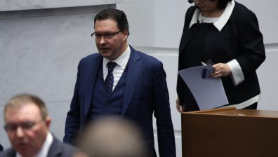 Министър Даниел Митов: Обидна е спекулацията, че граница ни е само една табела