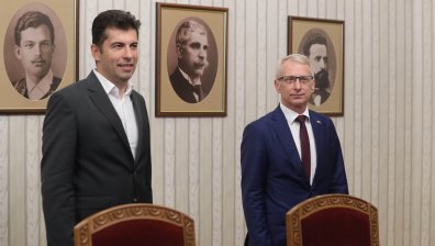 ПП-ДБ при Радев: ГЕРБ 6 пъти не успя да състави правителство, оставаме опозиция