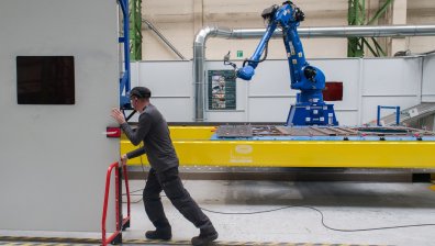 Роботи заменят 20 млн. работници - очакват ли се съкращения и в България?