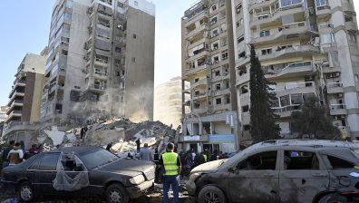 Израел атакува южни предградия на ливанската столица Бейрут