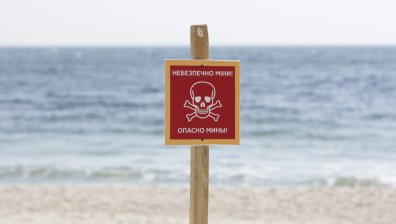 Няма как да изведат блокираните ни моряци в Мариупол, имат храна и вода за 10 дни