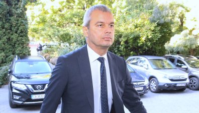 Костадинов: Подкрепата за подписката расте с часове, желаем цялата власт