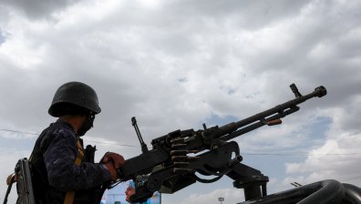 Атаки на хутите в Йемен убиха най-малко 30 правителствени войници