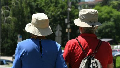 Жълт код за опасно горещо време в 14 области на България