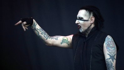 Мерилин Менсън имал стъклена, шумоизолирана "стая за лоши момичета"