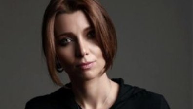 Елиф Шафак: Изтокът и Западът са много близки, въпреки политическите различия