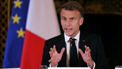 Франция си търси премиер