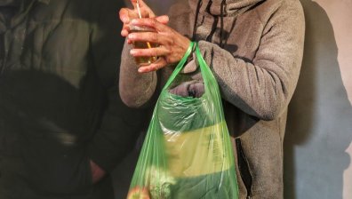 Раздават храна и топли напитки в София за нуждаещите се