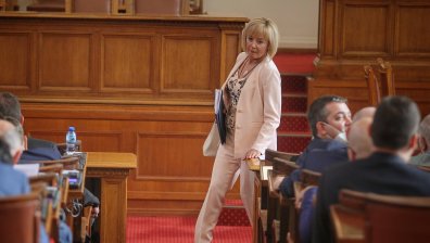 Манолова: Няма да подкрепим кабинет, ако ИТН и ДБ не участват