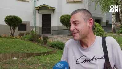 Пред затворените врати на Руската църква: "Недопустимо е! Храм е, независимо руски или български