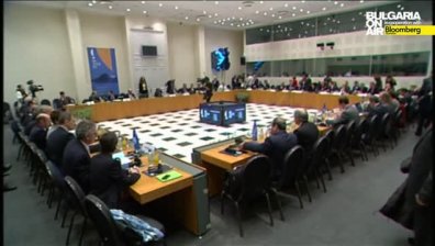  Еврогрупата одобри отпускането на 8,3 млрд. евро за Гърция