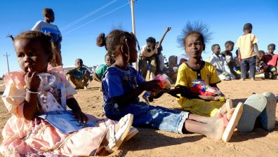 Трус в СЗО след оттеглянето на САЩ и дупка в бюджета от над $1 млрд.