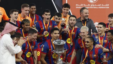 "Барселона" вдигна за 16-и път Суперкупата на Испания (СНИМКИ)