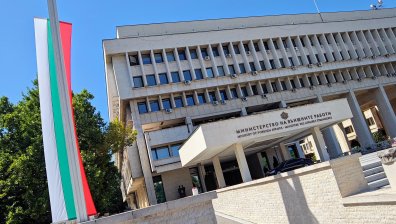 МВнР изяснява случая с починалия българин в център за имигранти в САЩ