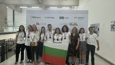 Спечелихме 6 медала от Международната олимпиада по лингвистика в Бразилия
