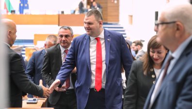 Пеевски: На Срещата на върха на НАТО да отиде Главчев, Радев сее проруска пропаганда