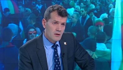 Боян Расате: Танев поредният бушон, който е беше жертван
