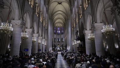 Милиони гледаха величествената церемония по откриването на "Нотр Дам" (+ВИДЕО)