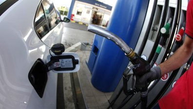 Дизелът над 1,60 евро: Кой ще получи помощ