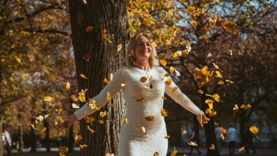 Тоалети за романтична среща през есента