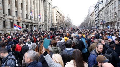 Не стихват протестите в Сърбия, сблъсъци на демонстрация в Тел Авив