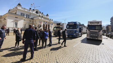 Превозвачите плашат с грандиозен протест, ако НС не реши за АПИ и ремонтите