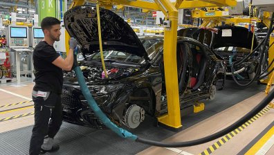 Mercedes-Benz и Audi са в дълбока криза, печалбите им се сринаха с милиарди