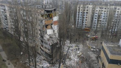 Двама загинали и осем ранени при руски удар срещу Одеса в Украйна